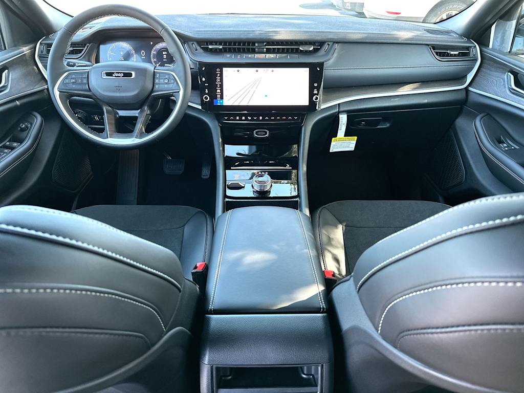 Thumbnail: 2026 Jeep Grand Cherokee - 9