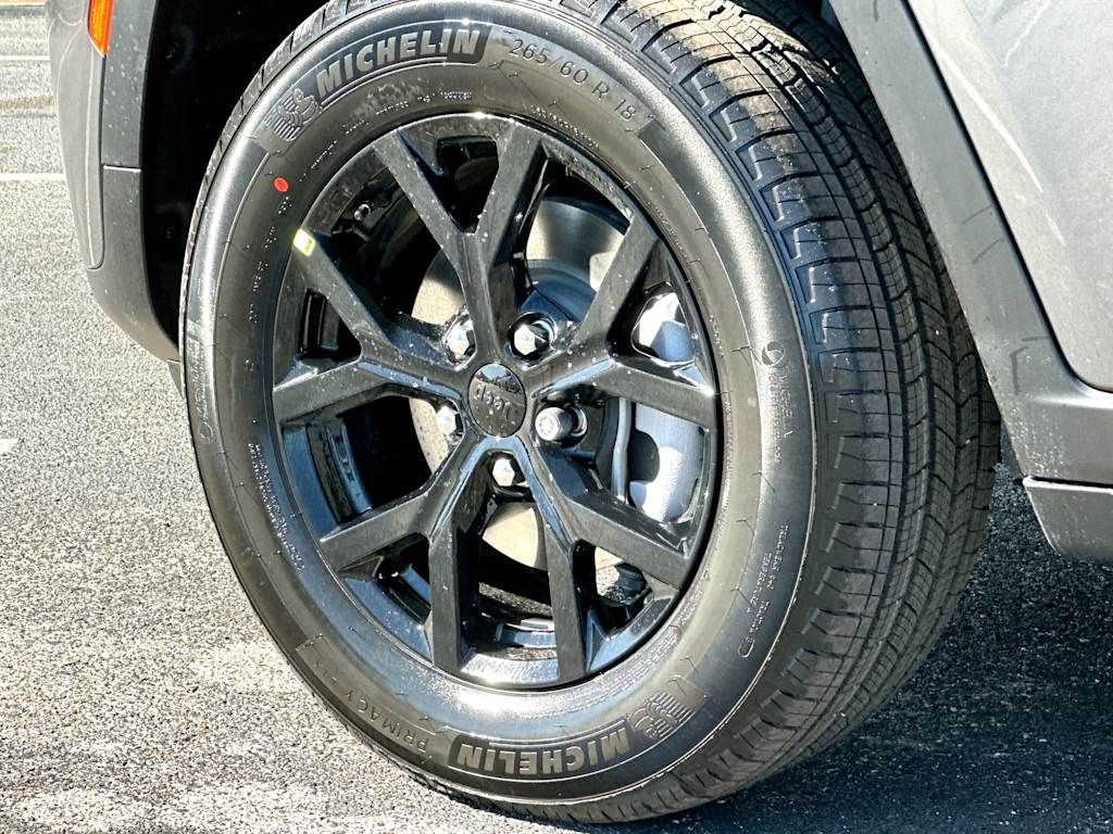 Thumbnail: 2026 Jeep Grand Cherokee - 8