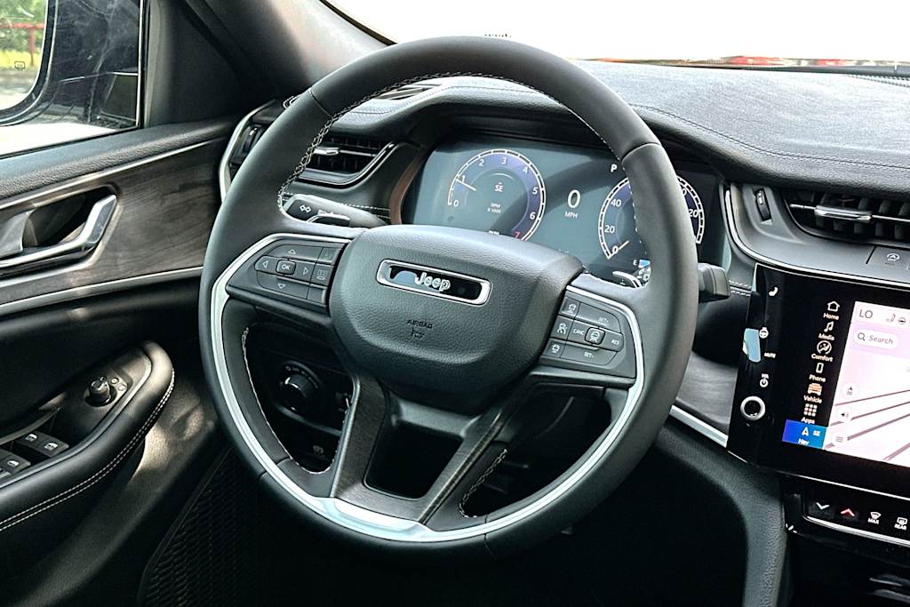 Thumbnail: 2026 Jeep Grand Cherokee - 12