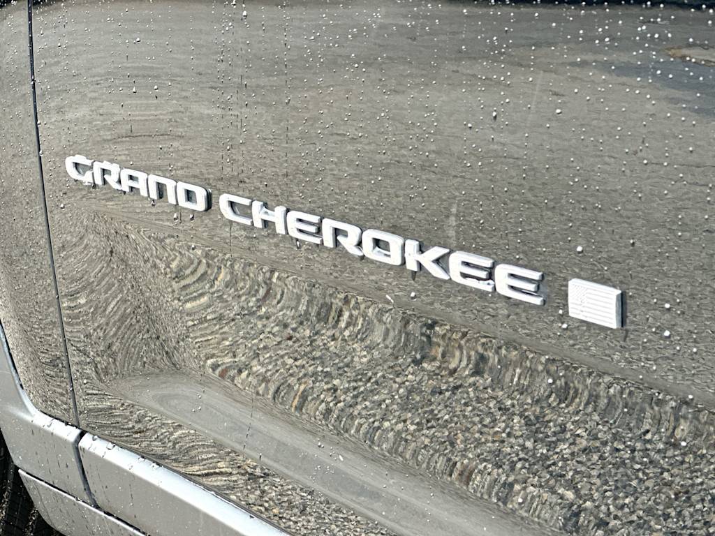 Thumbnail: 2023 Jeep Grand Cherokee - 7
