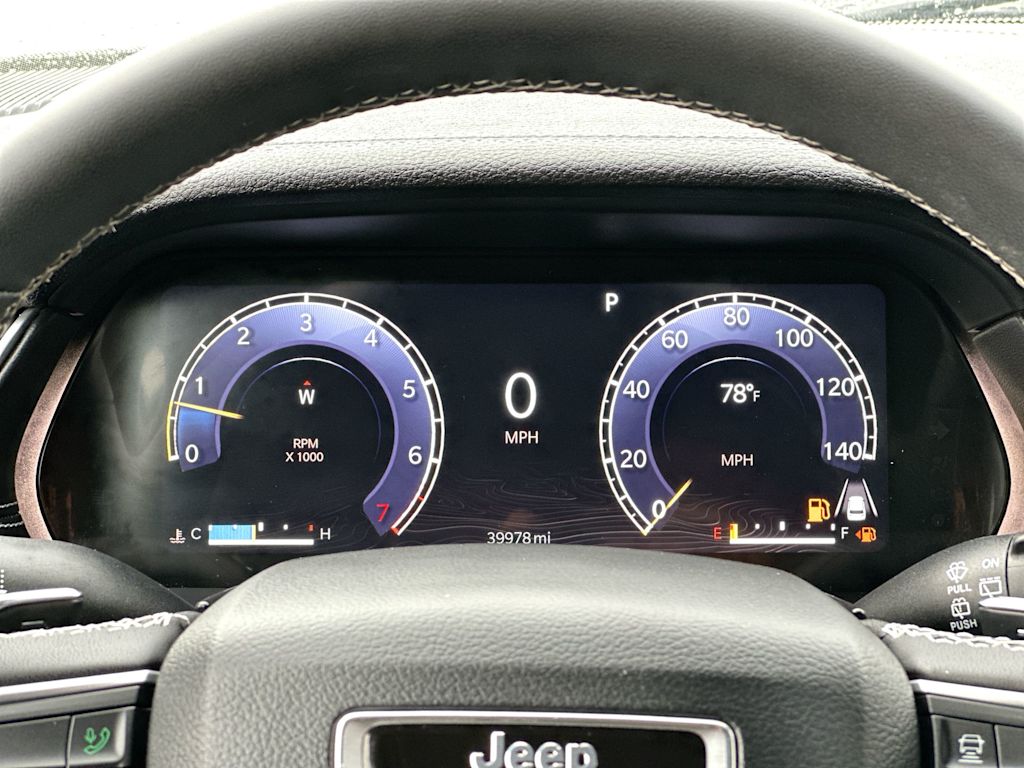 Thumbnail: 2023 Jeep Grand Cherokee - 14