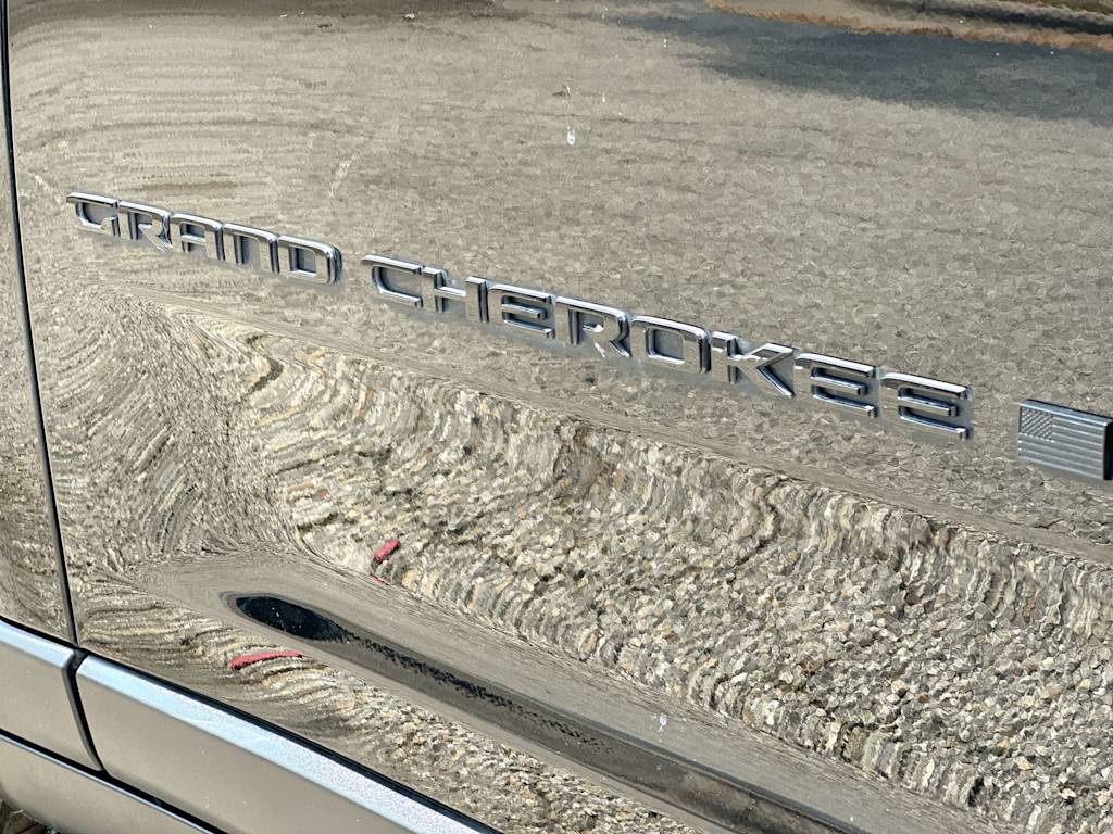 Thumbnail: 2023 Jeep Grand Cherokee - 7