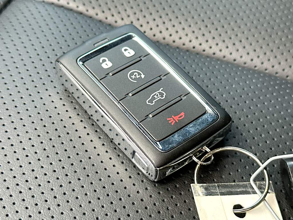 Thumbnail: 2026 Jeep Grand Cherokee - 16