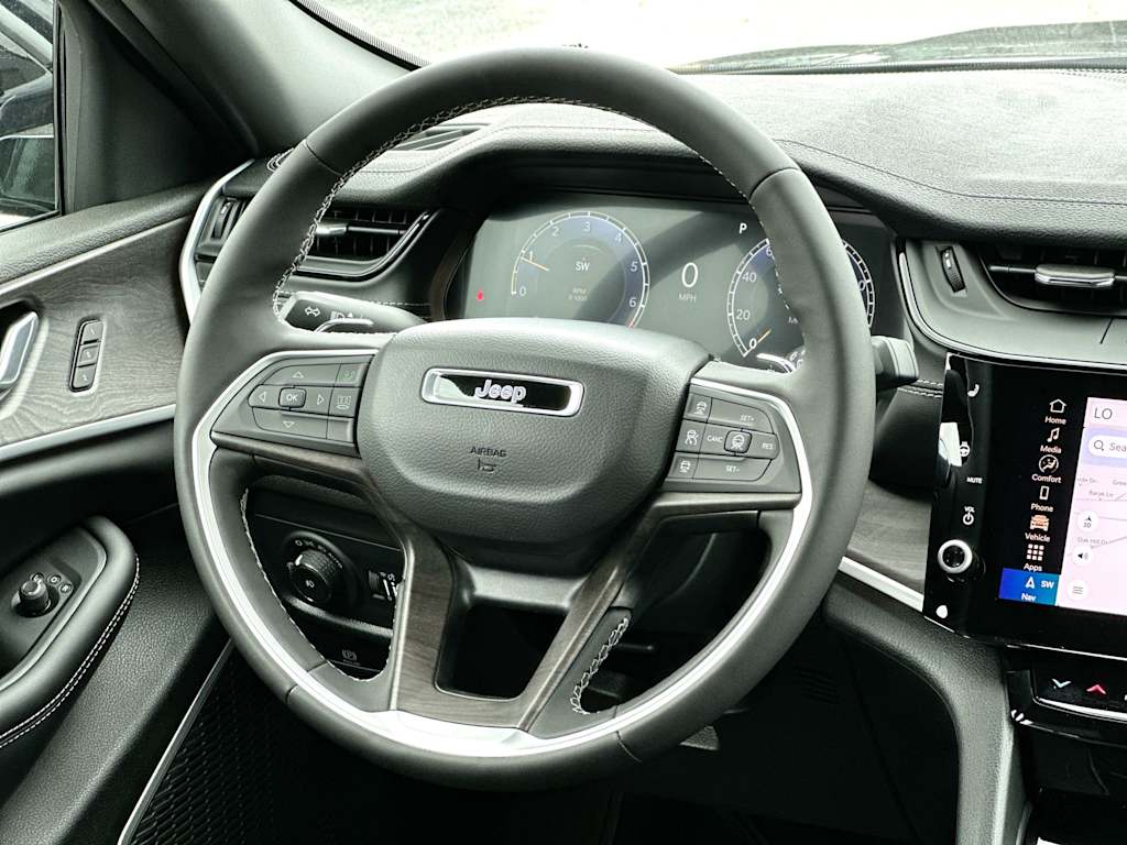 Thumbnail: 2026 Jeep Grand Cherokee - 12