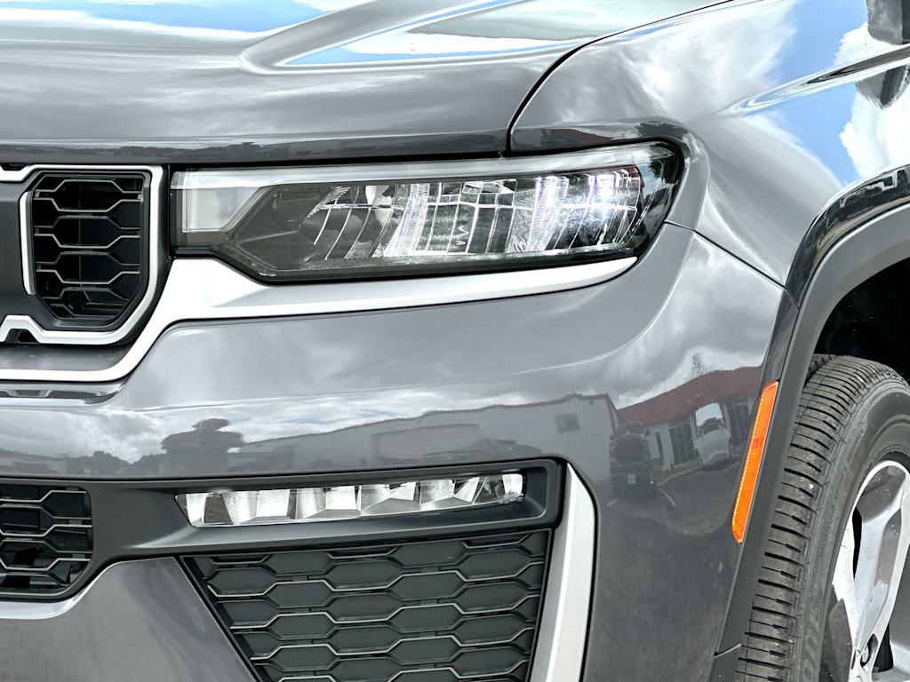 Thumbnail: 2026 Jeep Grand Cherokee - 25