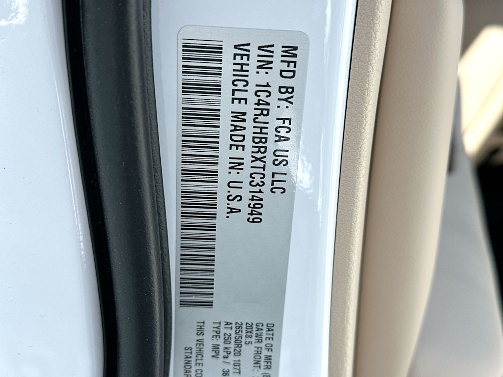 Thumbnail: 2026 Jeep Grand Cherokee - 17
