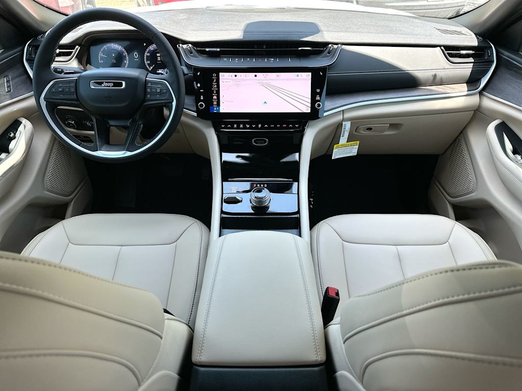 Thumbnail: 2026 Jeep Grand Cherokee - 9