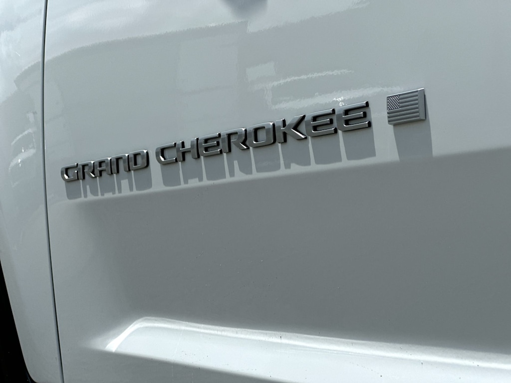 Thumbnail: 2026 Jeep Grand Cherokee L - 7