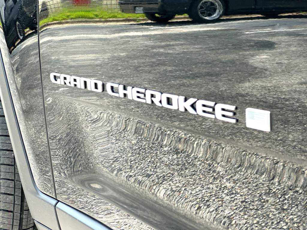 Thumbnail: 2026 Jeep Grand Cherokee L - 7