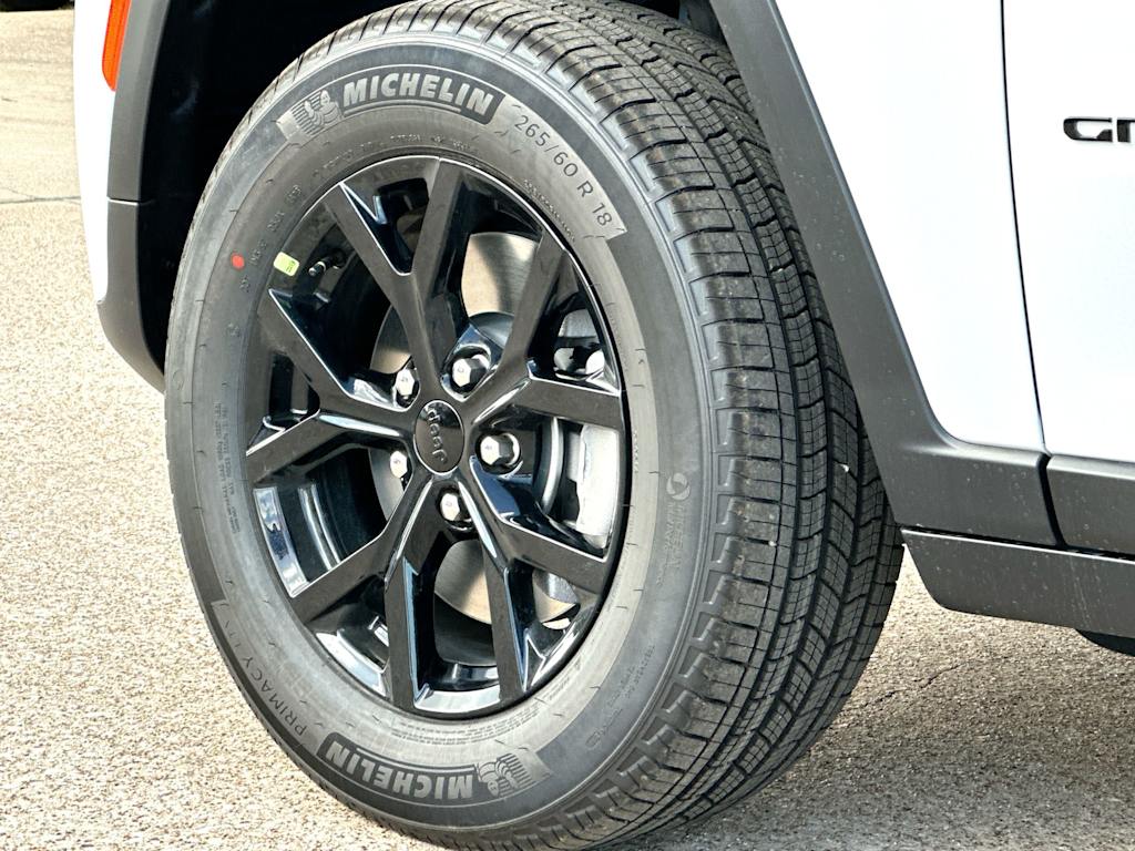 Thumbnail: 2026 Jeep Grand Cherokee L - 8