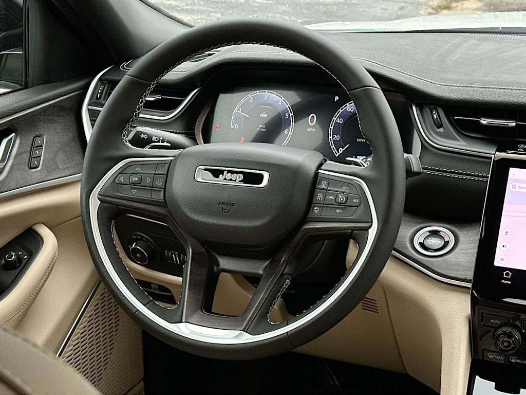 Thumbnail: 2025 Jeep Grand Cherokee L - 12