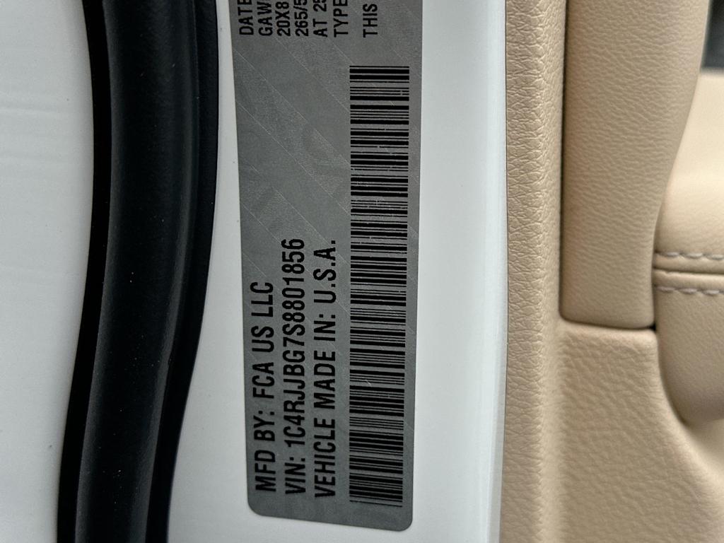 Thumbnail: 2025 Jeep Grand Cherokee L - 17