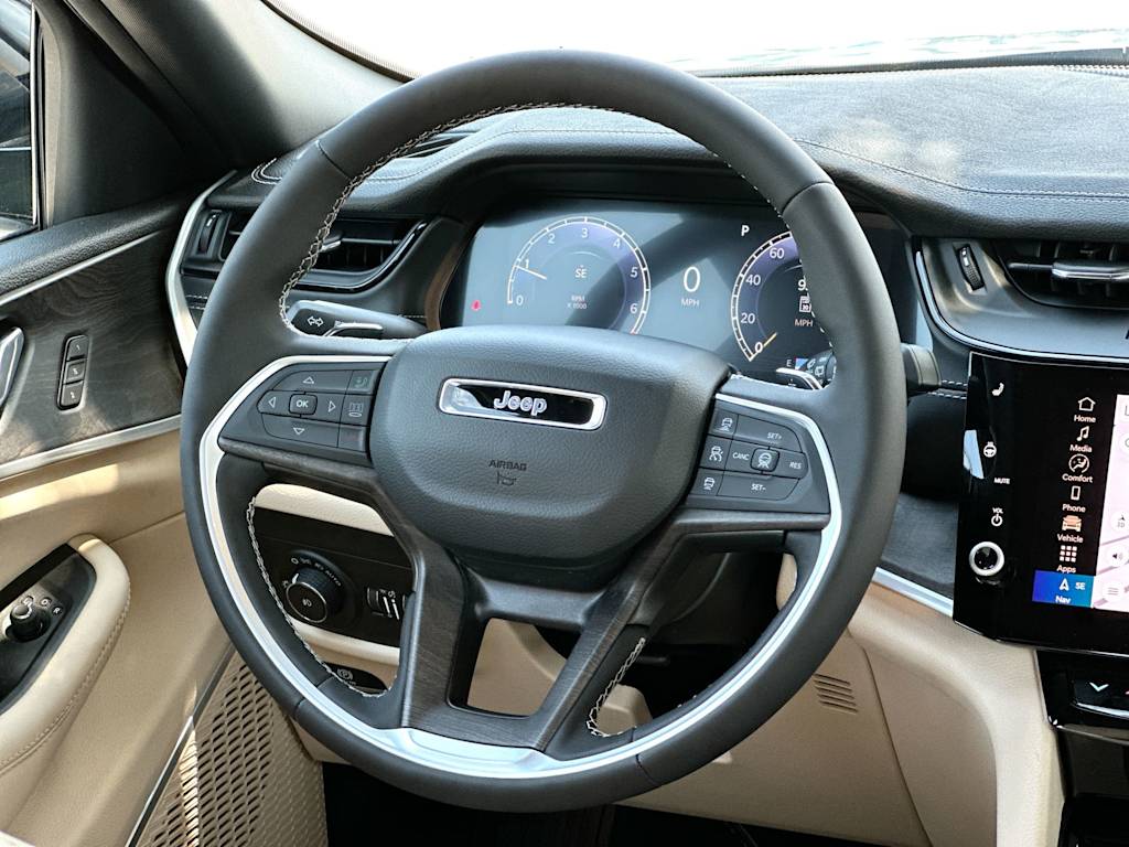 Thumbnail: 2026 Jeep Grand Cherokee L - 12