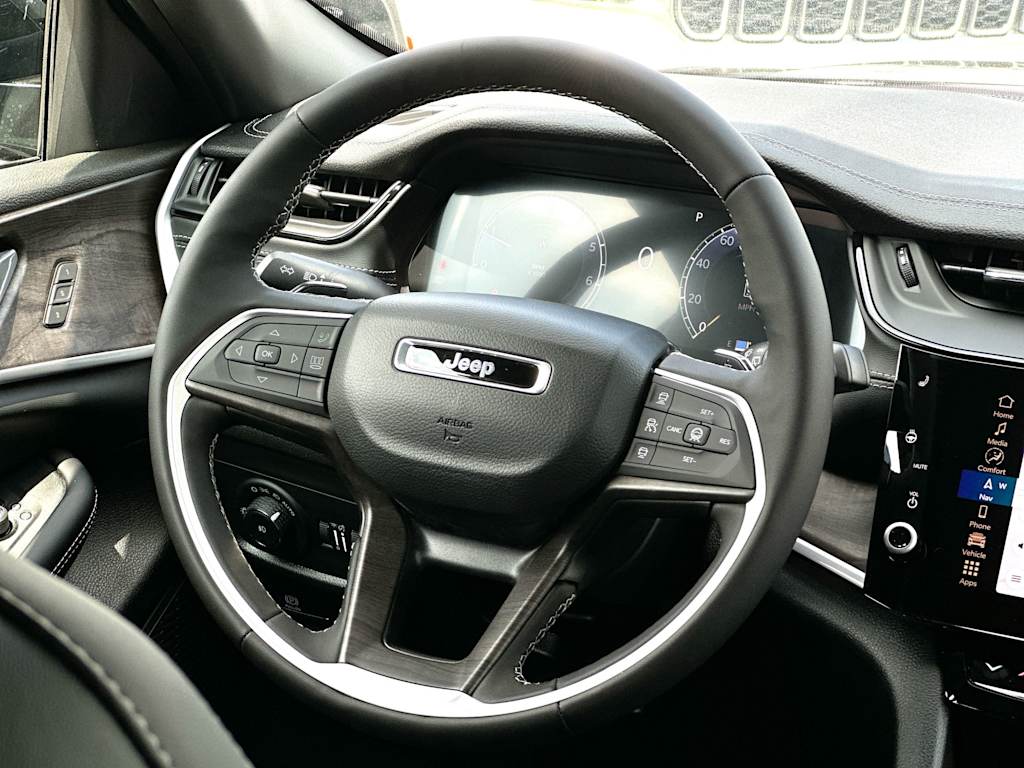 Thumbnail: 2026 Jeep Grand Cherokee L - 12