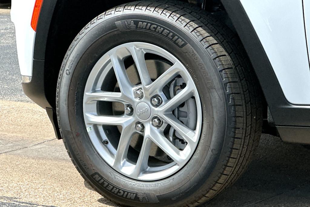 Thumbnail: 2026 Jeep Grand Cherokee L - 8