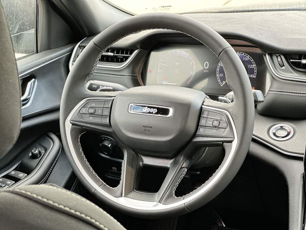 Thumbnail: 2025 Jeep Grand Cherokee L - 12