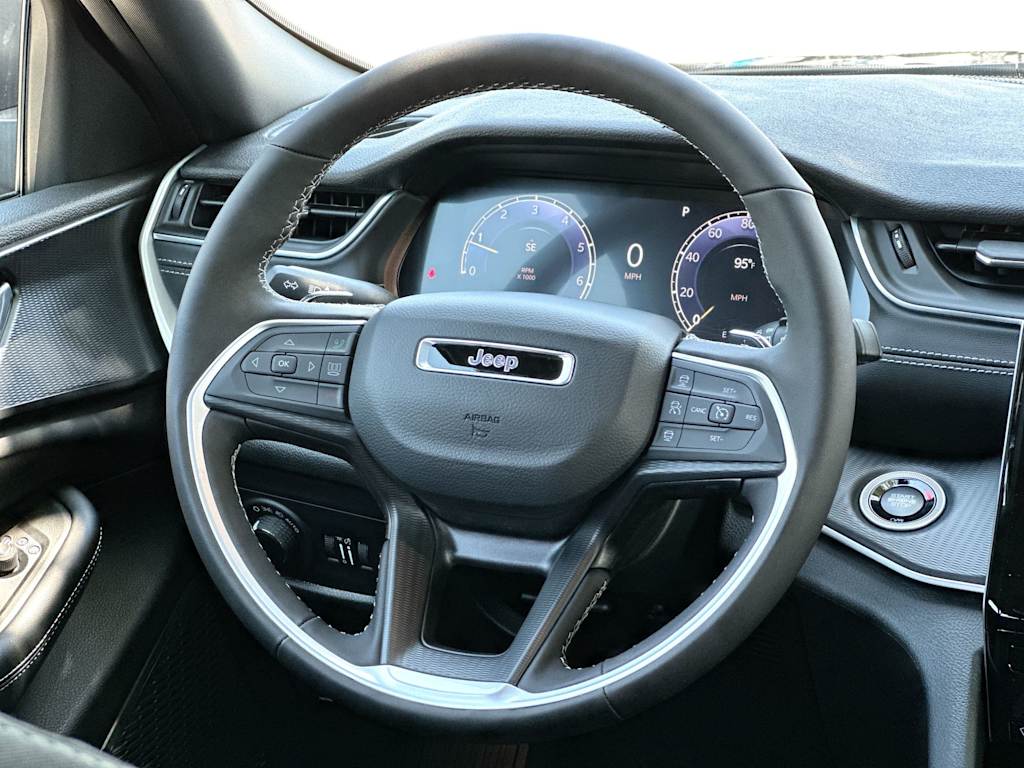 Thumbnail: 2026 Jeep Grand Cherokee L - 12