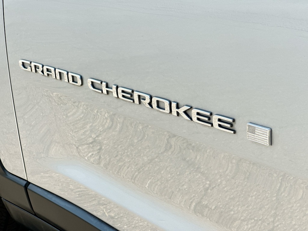 Thumbnail: 2023 Jeep Grand Cherokee L - 7