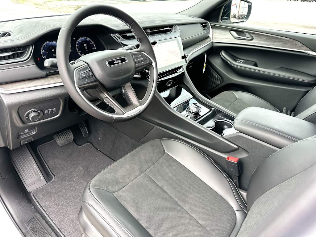 Thumbnail: 2026 Jeep Grand Cherokee L - 2