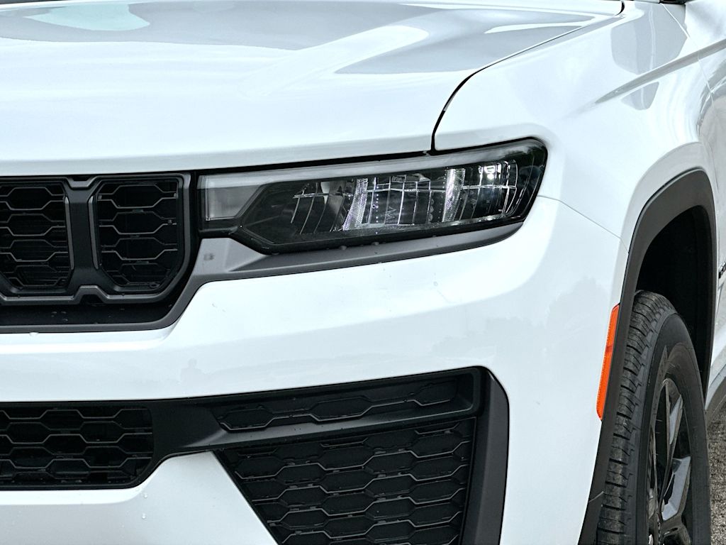 Thumbnail: 2026 Jeep Grand Cherokee L - 26
