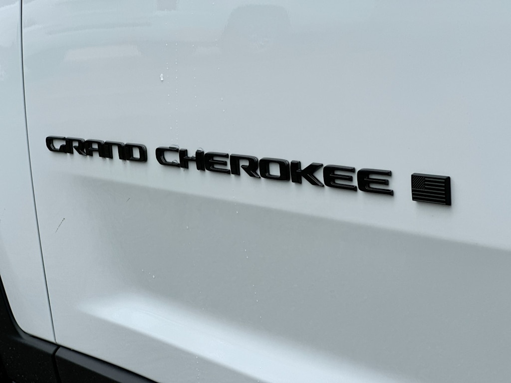 Thumbnail: 2026 Jeep Grand Cherokee L - 7