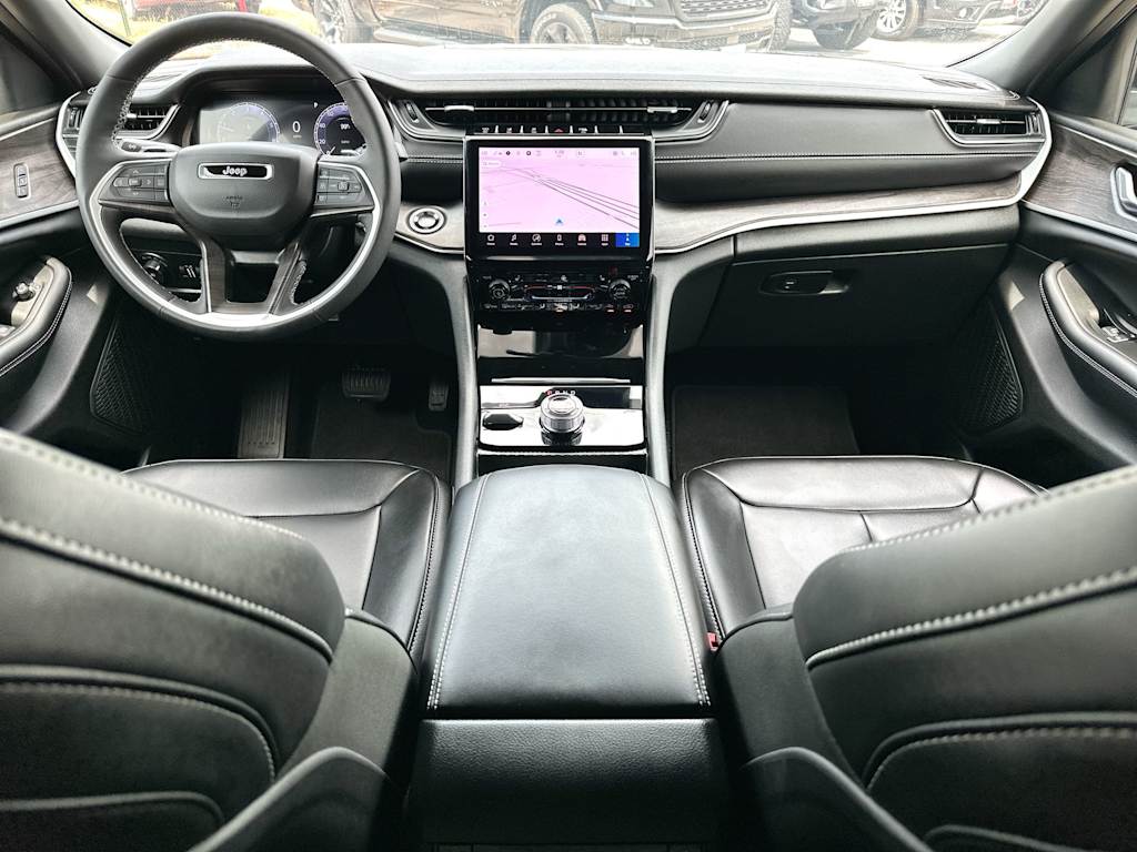 Thumbnail: 2025 Jeep Grand Cherokee L - 9