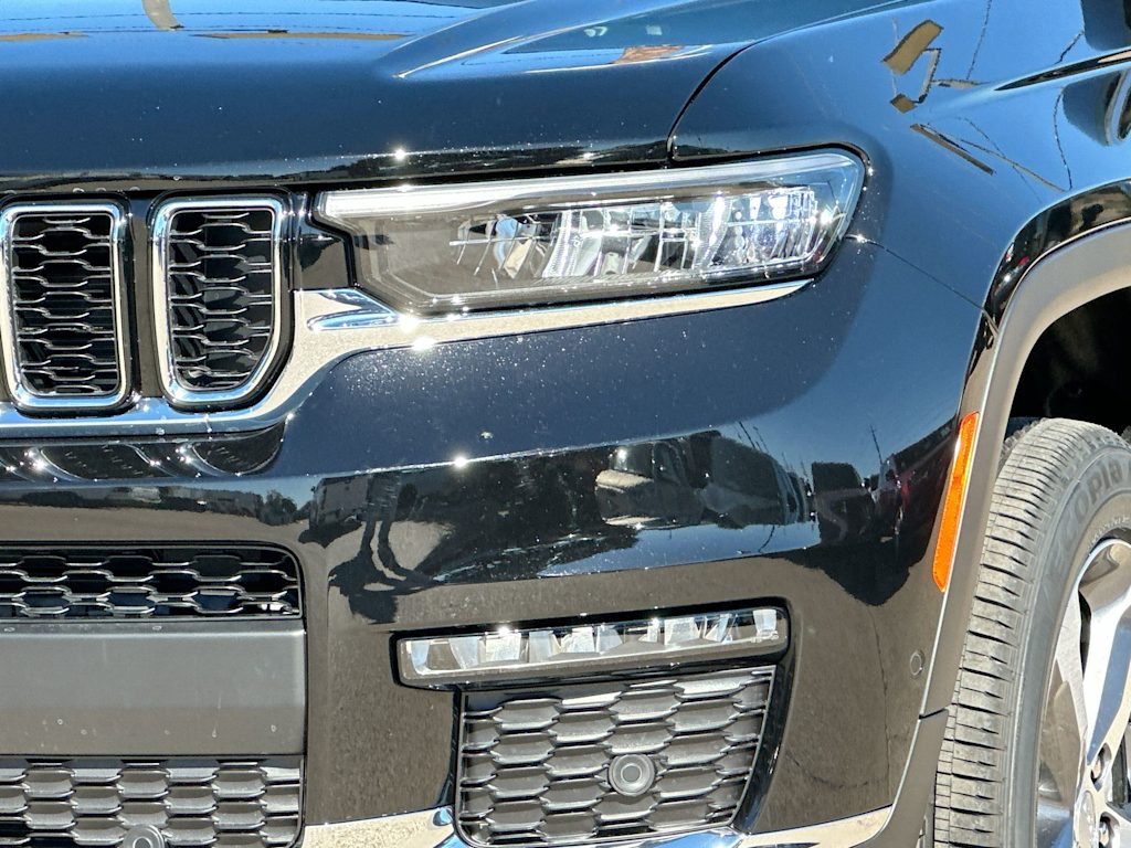 Thumbnail: 2025 Jeep Grand Cherokee L - 25