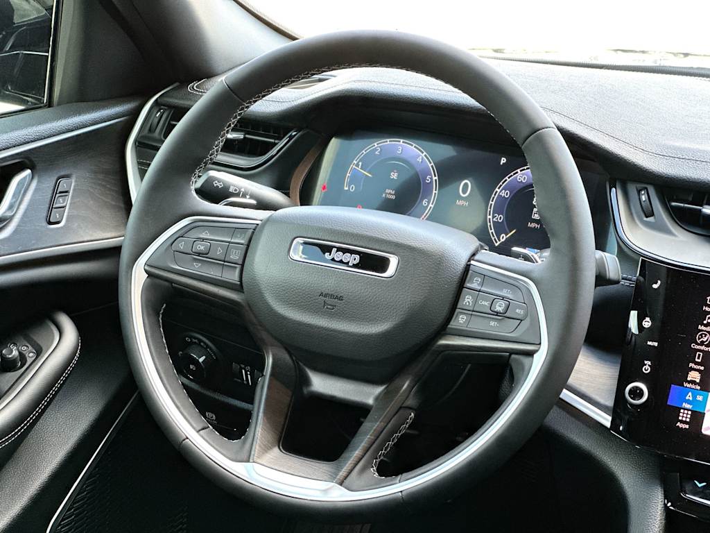 Thumbnail: 2026 Jeep Grand Cherokee L - 12