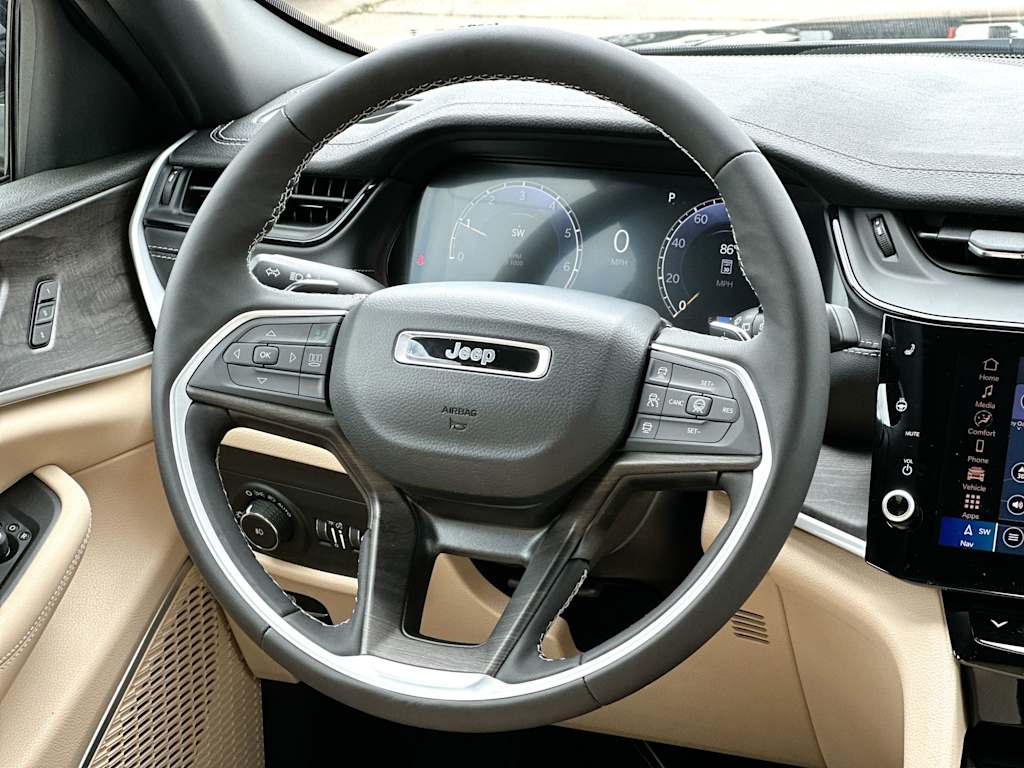 Thumbnail: 2026 Jeep Grand Cherokee L - 12