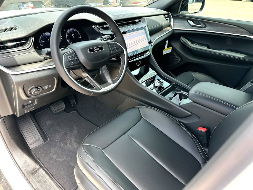 Thumbnail: 2026 Jeep Grand Cherokee L - 2