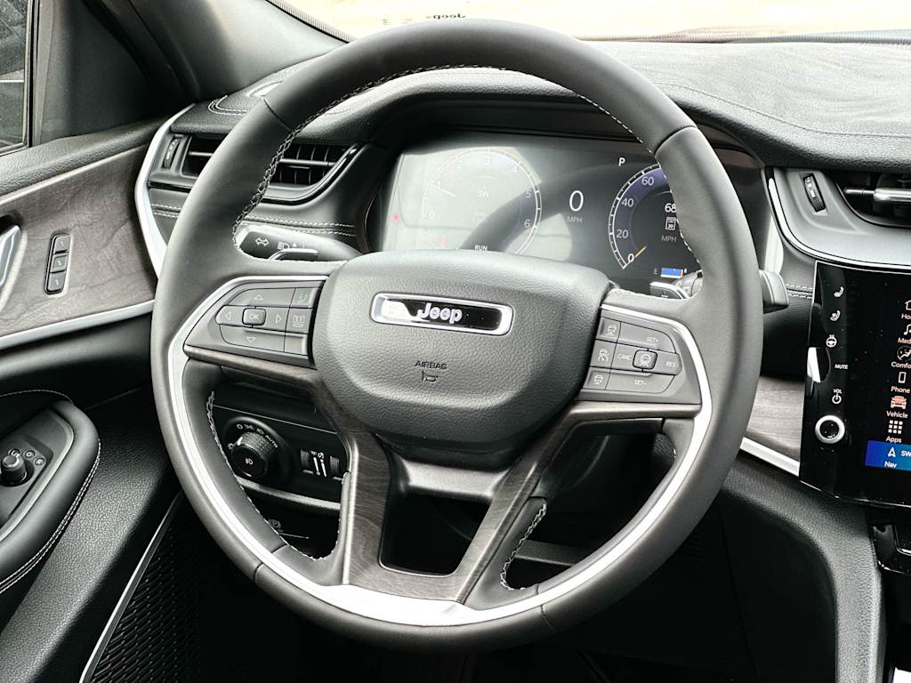 Thumbnail: 2026 Jeep Grand Cherokee L - 12
