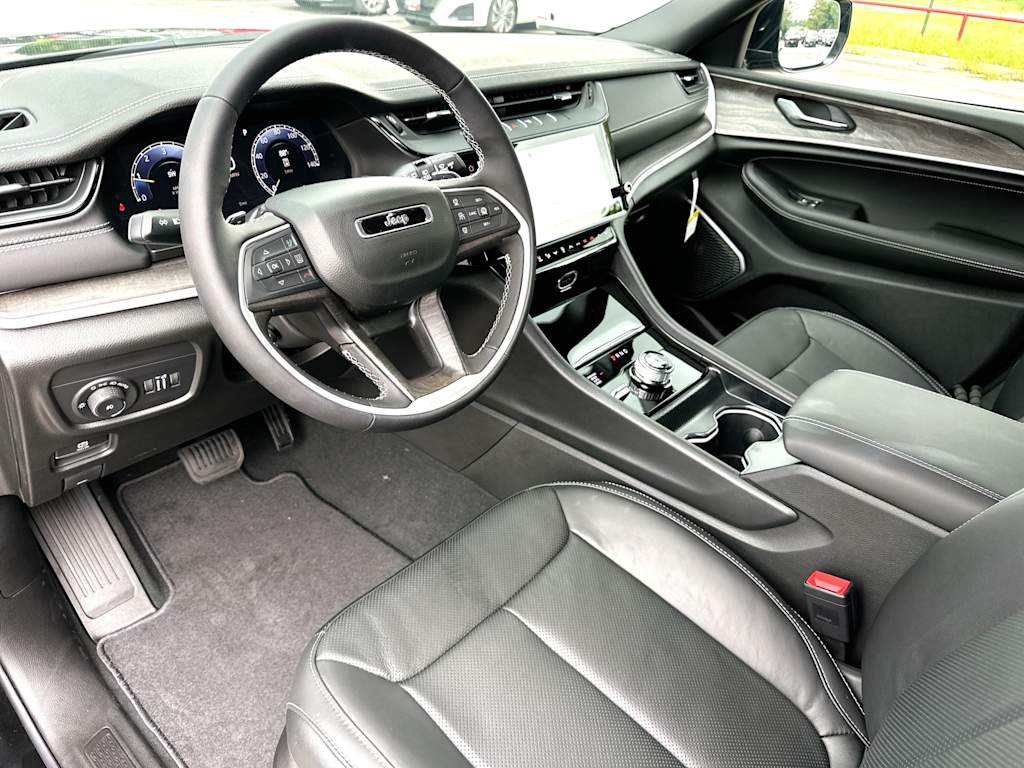Thumbnail: 2026 Jeep Grand Cherokee L - 2