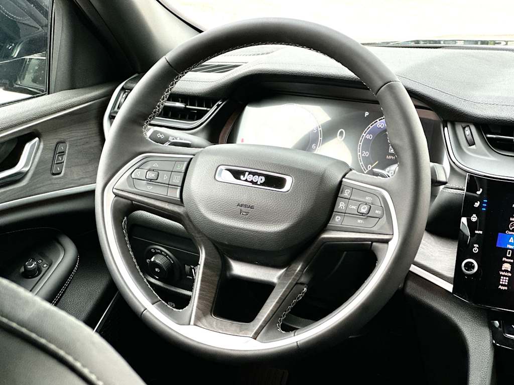 Thumbnail: 2026 Jeep Grand Cherokee L - 12