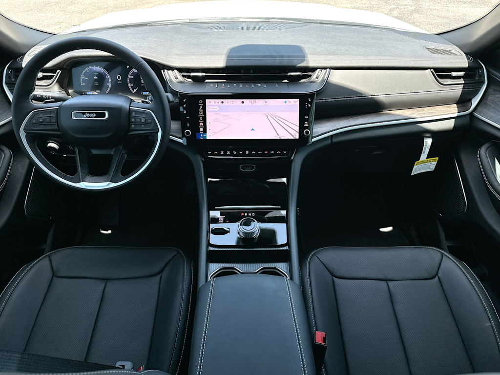 Thumbnail: 2026 Jeep Grand Cherokee L - 9