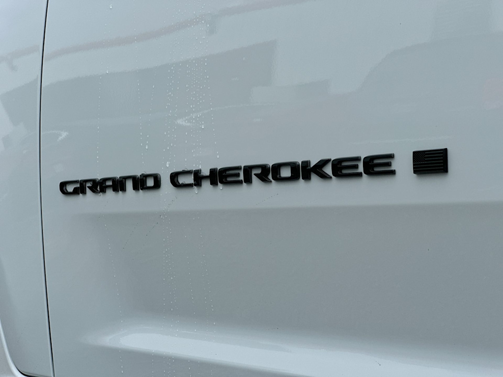 Thumbnail: 2026 Jeep Grand Cherokee L - 7