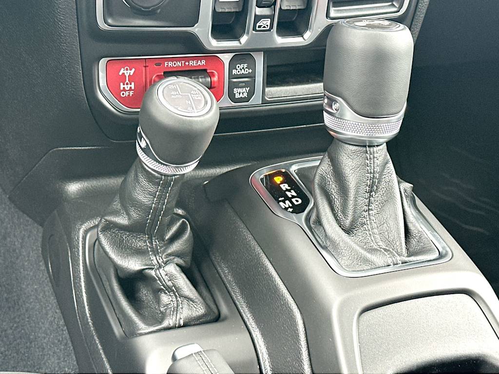 Thumbnail: 2026 Jeep Wrangler - 14