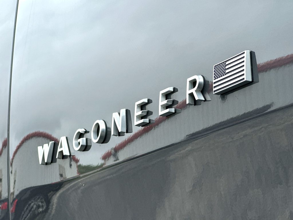 Thumbnail: 2024 Jeep Wagoneer - 7