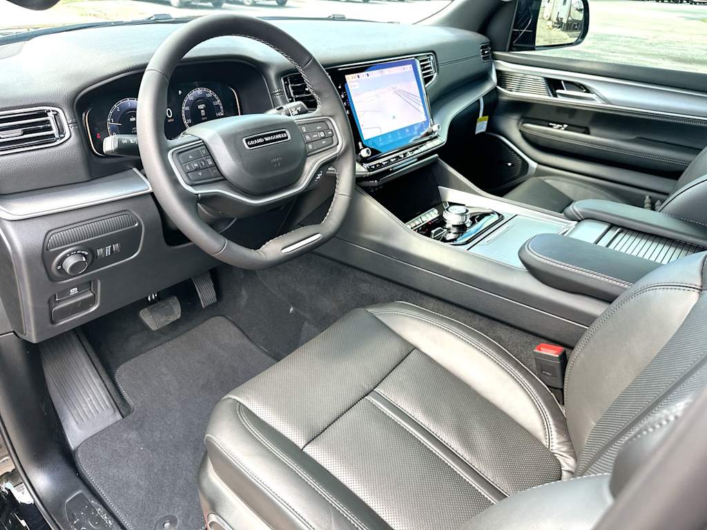 Thumbnail: 2026 Jeep Grand Wagoneer - 2