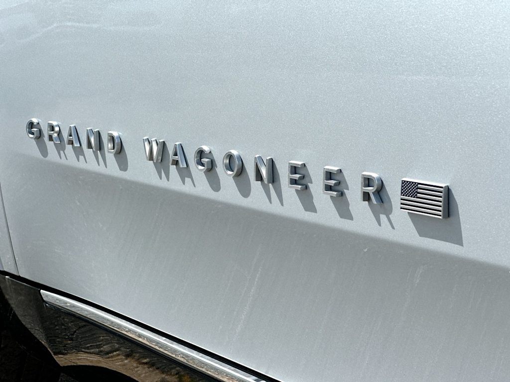 Thumbnail: 2023 Jeep Grand Wagoneer - 7
