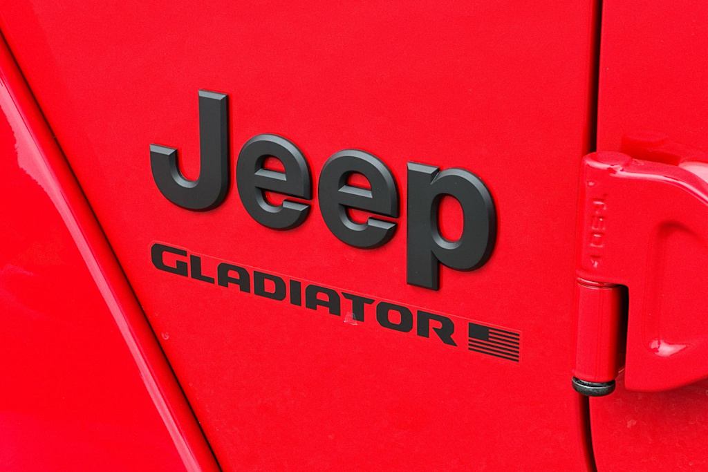 2024 Jeep Gladiator Sport 26