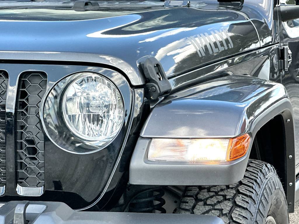 Thumbnail: 2023 Jeep Gladiator - 24