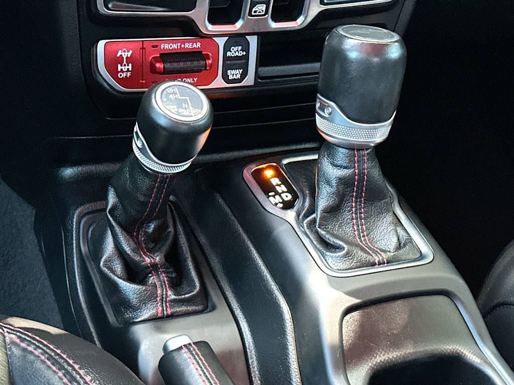 Thumbnail: 2021 Jeep Gladiator - 15
