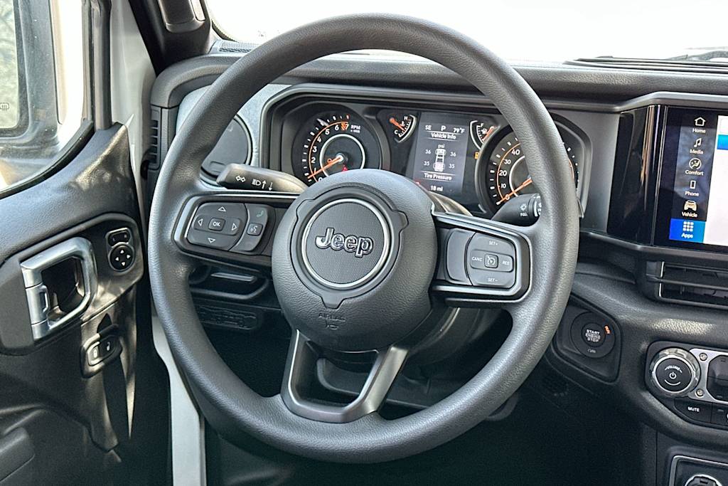2025 Jeep Gladiator Sport 12