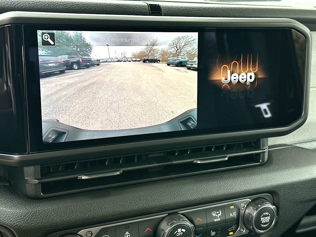 Thumbnail: 2026 Jeep Gladiator - 13