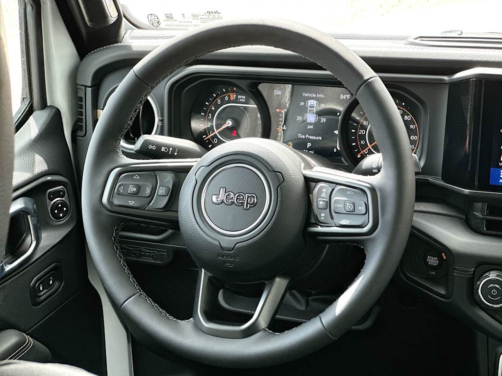 Thumbnail: 2026 Jeep Gladiator - 12