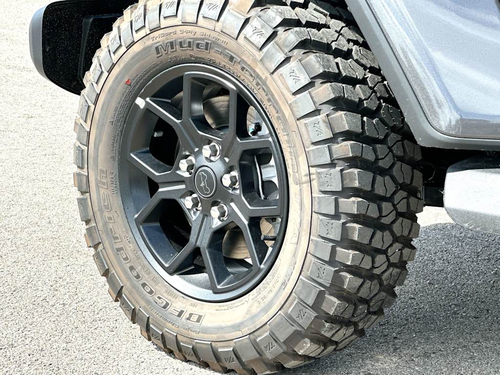 Thumbnail: 2026 Jeep Gladiator - 8