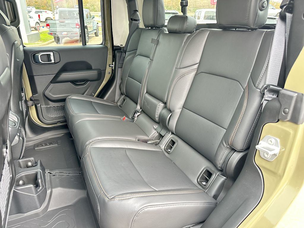 Thumbnail: 2026 Jeep Gladiator - 11