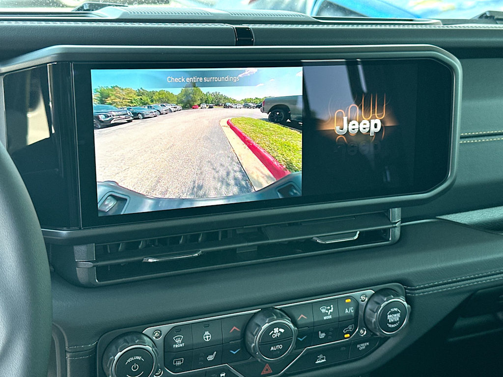 Thumbnail: 2026 Jeep Gladiator - 13