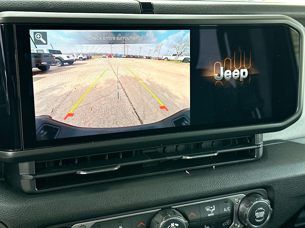 Thumbnail: 2026 Jeep Gladiator - 13