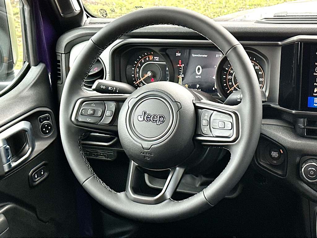 Thumbnail: 2026 Jeep Gladiator - 12